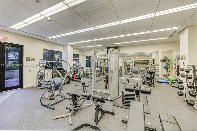 999 SW 1st Ave 1916, Miami, FL 33130