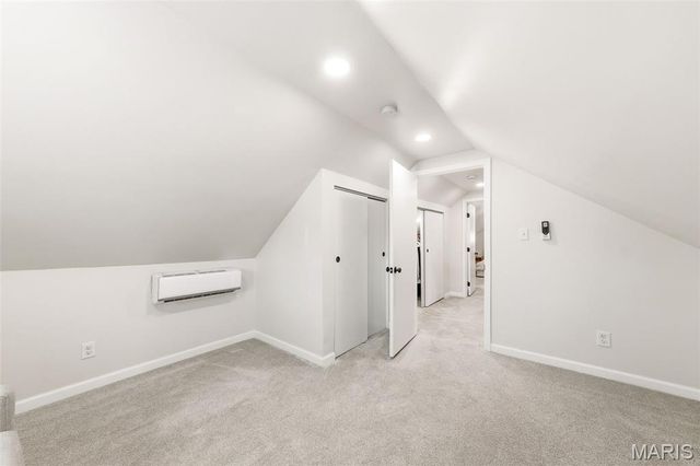 5730 Pernod Avenue, St Louis, MO 63139