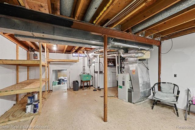 20059 Abrahm Street, Clinton Township, MI 48035