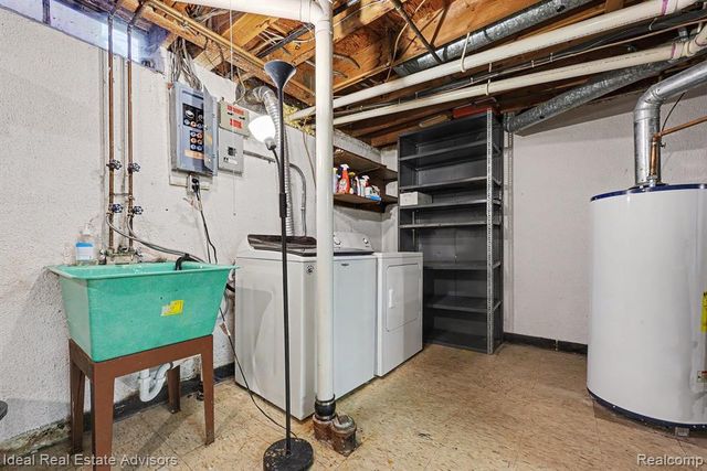 20059 Abrahm Street, Clinton Township, MI 48035
