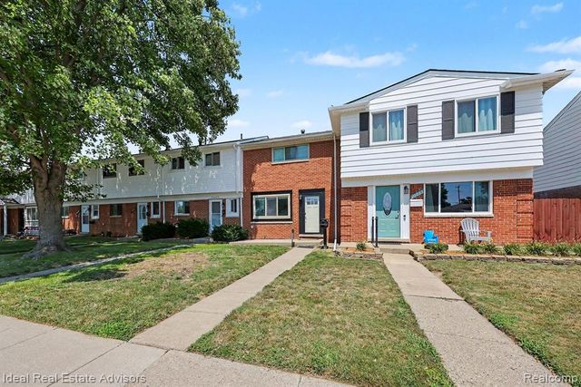 20059 Abrahm Street, Clinton Township, MI 48035