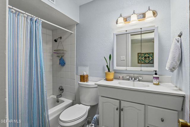 4620 SKYLARK Way, El Paso, TX 79922