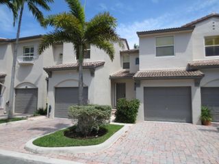 1900 Oceanwalk Lane 104, Lauderdale-By-The-Sea # 104, Pompano Beach, FL 33062
