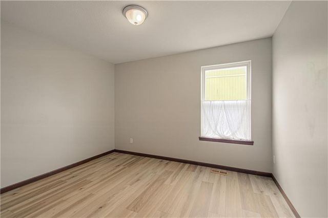 230 W Skylark Street, Gardner, KS 66030