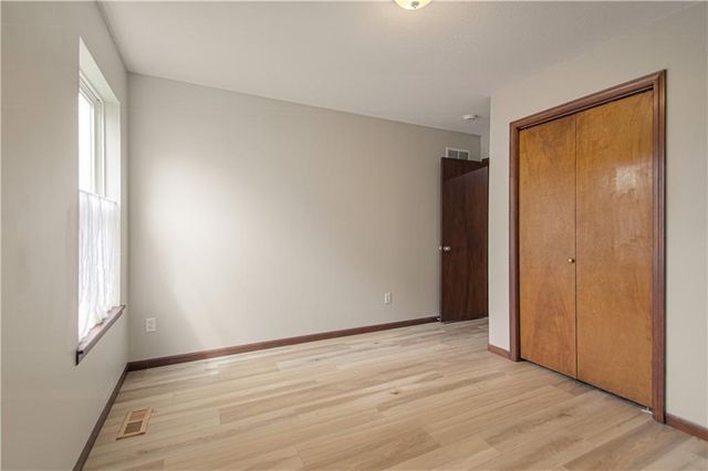 230 W Skylark Street, Gardner, KS 66030