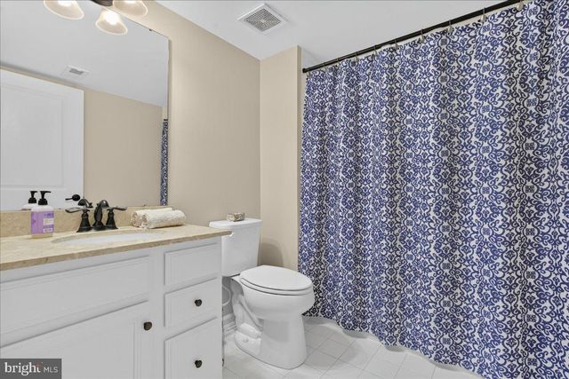 870 REYNARDS RUN, Blue Bell, PA 19422