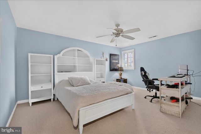870 REYNARDS RUN, Blue Bell, PA 19422