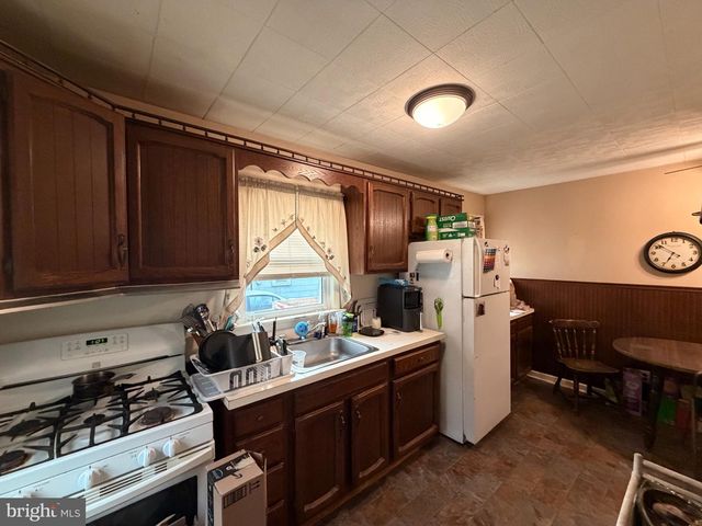 7 DARBY CT, Ewing Twp, NJ 08628