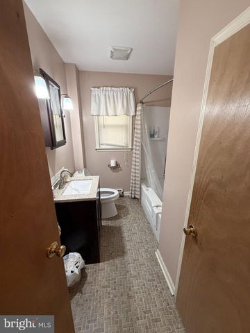 7 DARBY CT, Ewing Twp, NJ 08628
