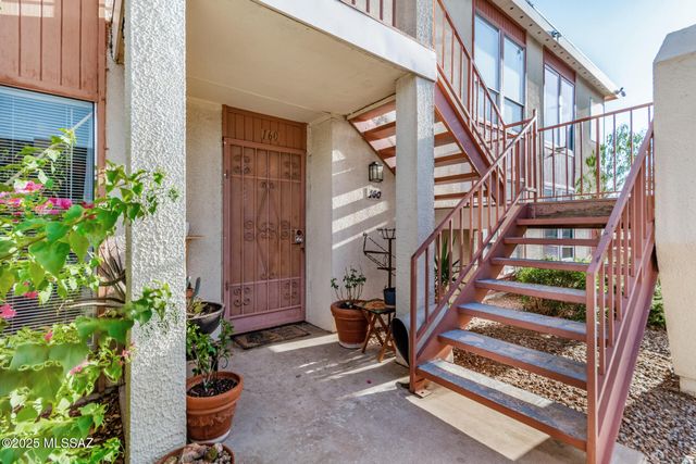 1600 N Wilmot Rd Unit 160, Tucson, AZ 85712