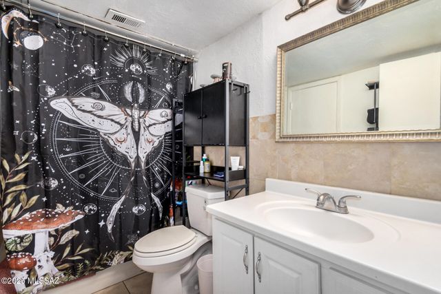 1600 N Wilmot Rd Unit 160, Tucson, AZ 85712