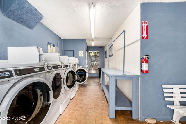 1600 N Wilmot Rd Unit 160, Tucson, AZ 85712