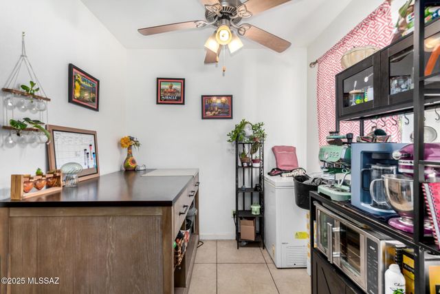 1600 N Wilmot Rd Unit 160, Tucson, AZ 85712