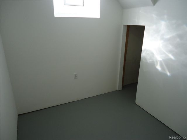 829 HUDSON Street, Wyandotte, MI 48192