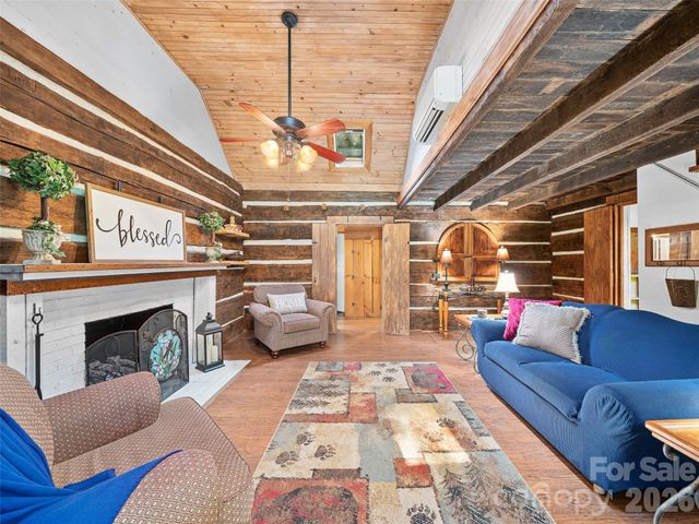 161 Moody Mountain Road, Burnsville, NC 28714
