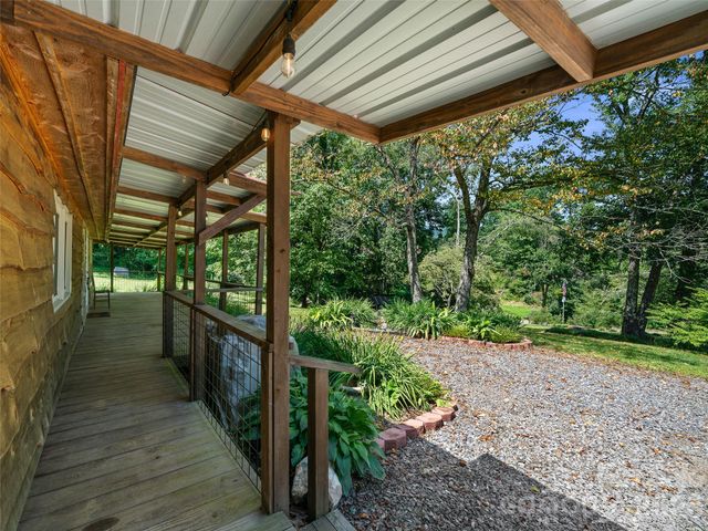 161 Moody Mountain Road, Burnsville, NC 28714