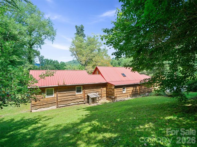161 Moody Mountain Road, Burnsville, NC 28714