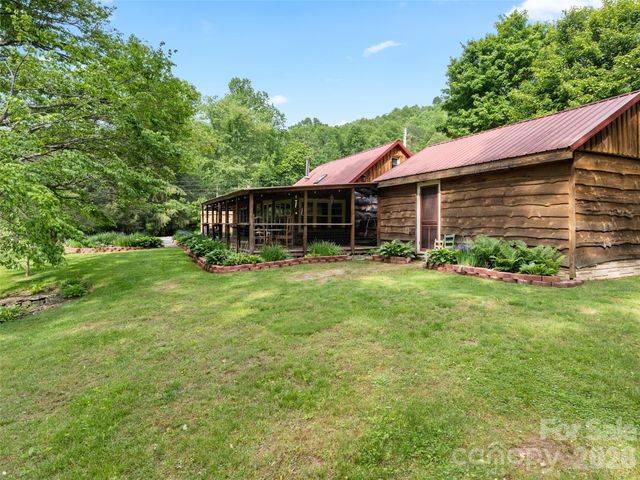 161 Moody Mountain Road, Burnsville, NC 28714