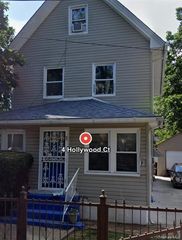 4 Hollywood Ct, Far Rockaway, NY 11691