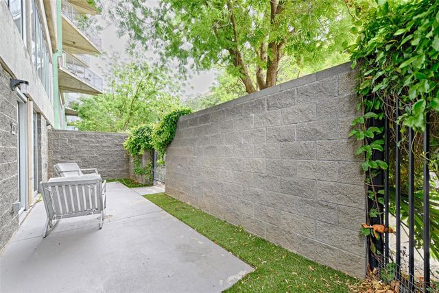 1001 Belleview Street 104, Dallas, TX 75215