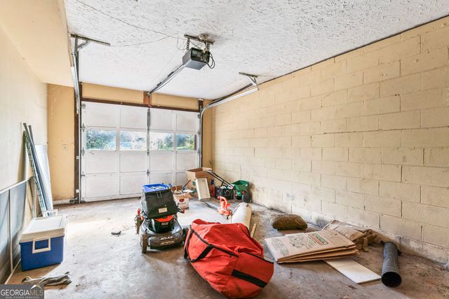 6518 Gray Hawk Way, Stone Mountain, GA 30087