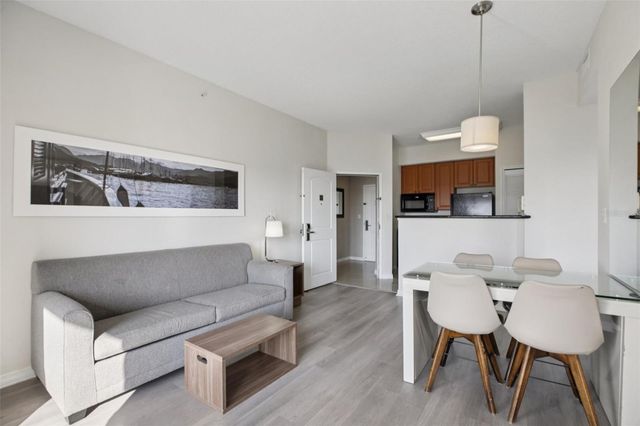 7395 UNIVERSAL BOULEVARD 905, Orlando, FL 32819