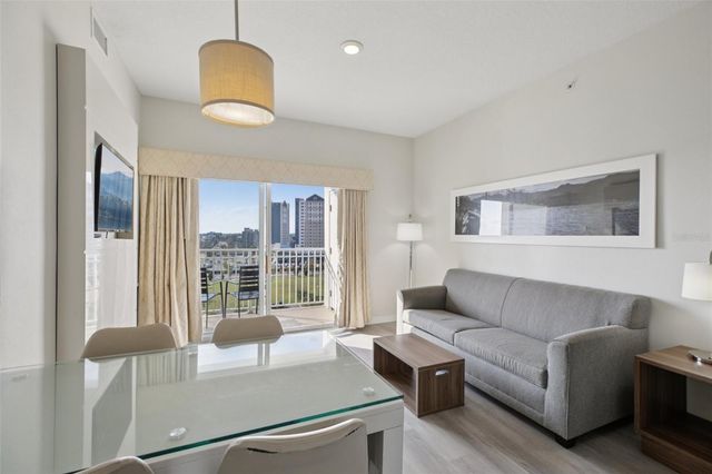 7395 UNIVERSAL BOULEVARD 905, Orlando, FL 32819