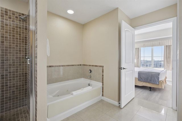 7395 UNIVERSAL BOULEVARD 905, Orlando, FL 32819