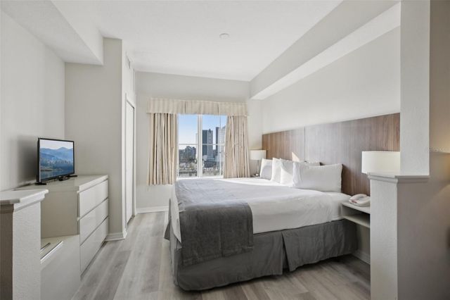 7395 UNIVERSAL BOULEVARD 905, Orlando, FL 32819