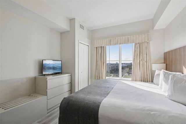 7395 UNIVERSAL BOULEVARD 905, Orlando, FL 32819