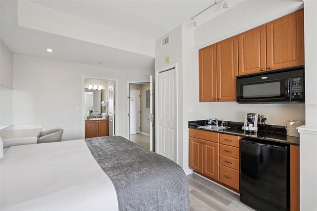 7395 UNIVERSAL BOULEVARD 905, Orlando, FL 32819