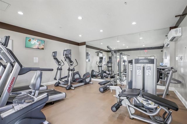 7395 UNIVERSAL BOULEVARD 905, Orlando, FL 32819