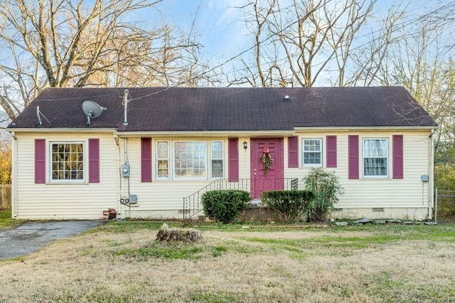 312 W Schell St, Gallatin, TN 37066