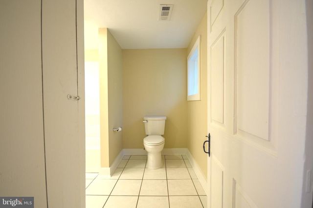 169 CREEK RD E, Toms Brook, VA 22660