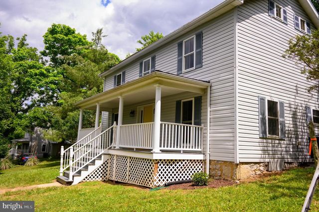 169 CREEK RD E, Toms Brook, VA 22660