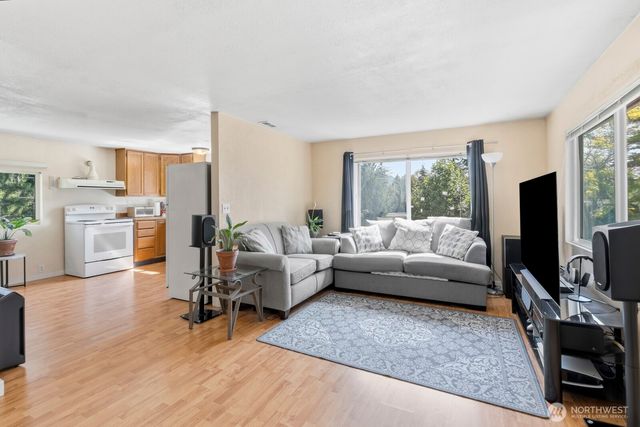 290 Justus Road, Cinebar, WA 98533