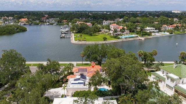 1846 COFFEE POT BOULEVARD NE, St Petersburg, FL 33704
