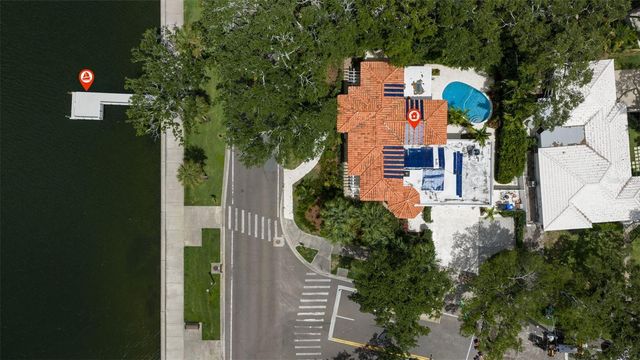 1846 COFFEE POT BOULEVARD NE, St Petersburg, FL 33704