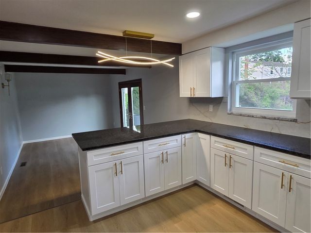 103 Autumn Dr, Level Green, PA 15085