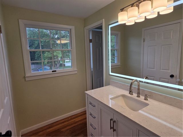 103 Autumn Dr, Level Green, PA 15085