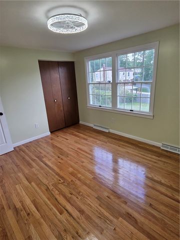 103 Autumn Dr, Level Green, PA 15085
