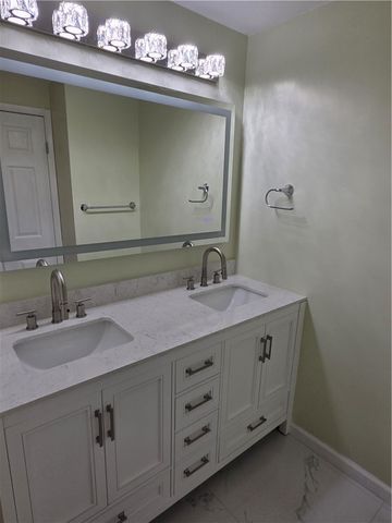 103 Autumn Dr, Level Green, PA 15085