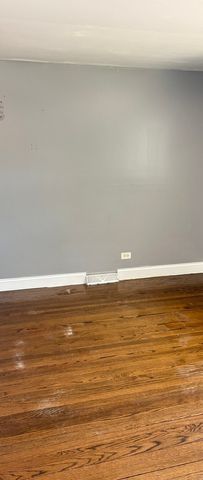 6352 S Hoyne Avenue, Chicago, IL 60636