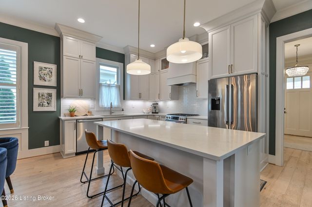 6318 Pond Lily St, Prospect, KY 40059