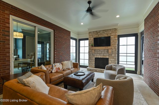 6318 Pond Lily St, Prospect, KY 40059