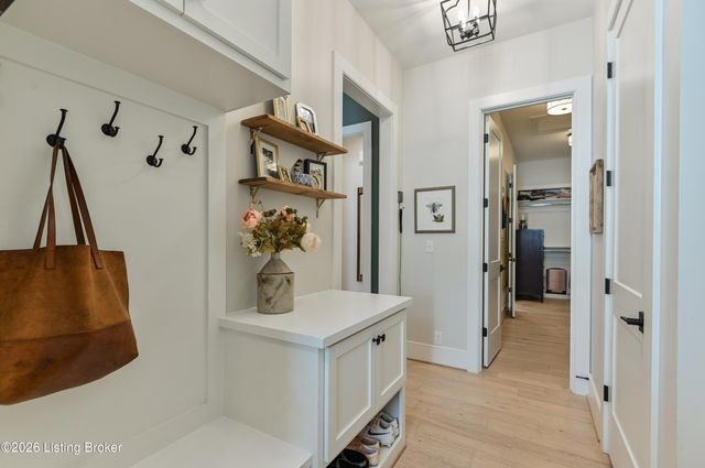 6318 Pond Lily St, Prospect, KY 40059