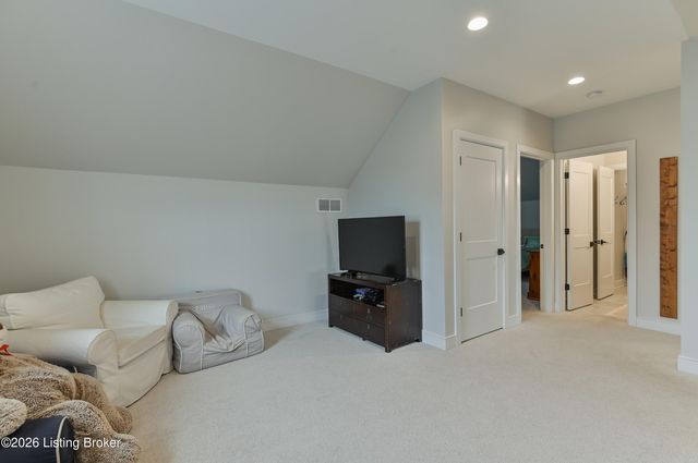 6318 Pond Lily St, Prospect, KY 40059