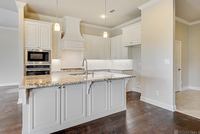 150 Lake Hudson Circle, Thibodaux, LA 70301