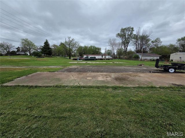 2335 Jerome Lane, Cahokia, IL 62206