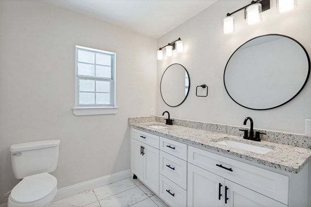 2744 Catherine Street, Dallas, TX 75211